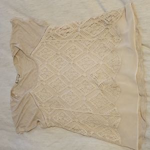 Oatmeal  colored shirt with a crocheted detail